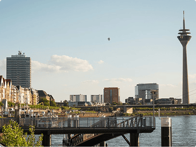 Blick auf den Rhein bei Tageslicht